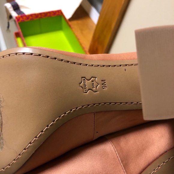 Absolutely fantastic Tory Burch Heels, size 9 - Picture 7 of 8